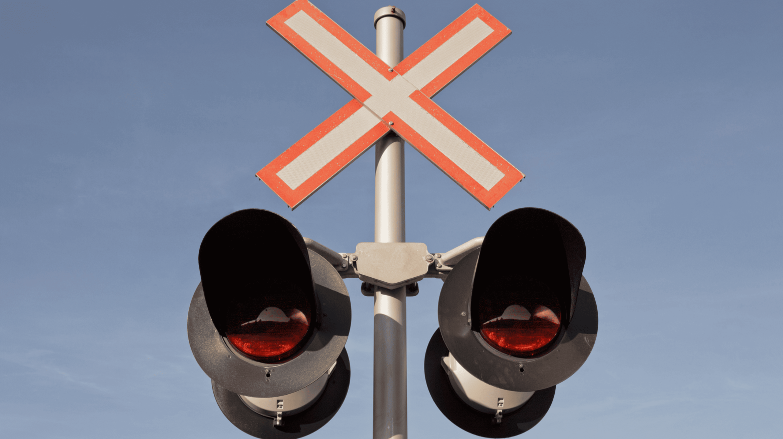 Interlock OS, la distribución Linux para auditar la seguridad del ferrocarril.